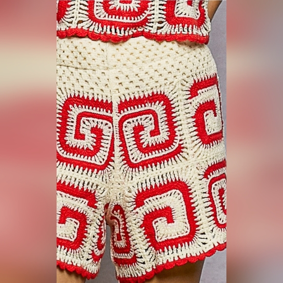 #1136 POL Red Maze Crochet Set - Picture 12 of 12